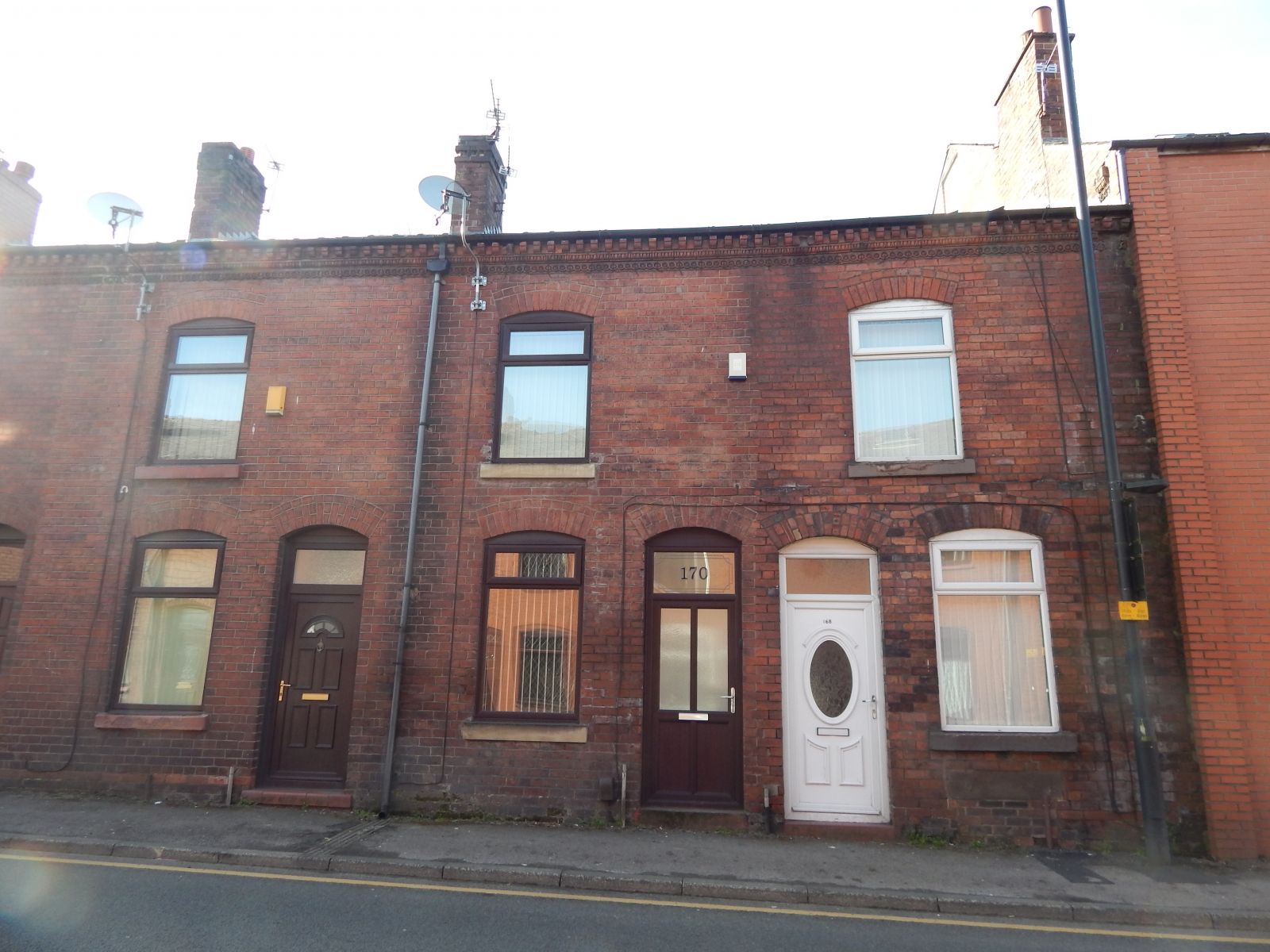 2 bed terraced house to rent in Shuttle Street, Tyldesley, Manchester