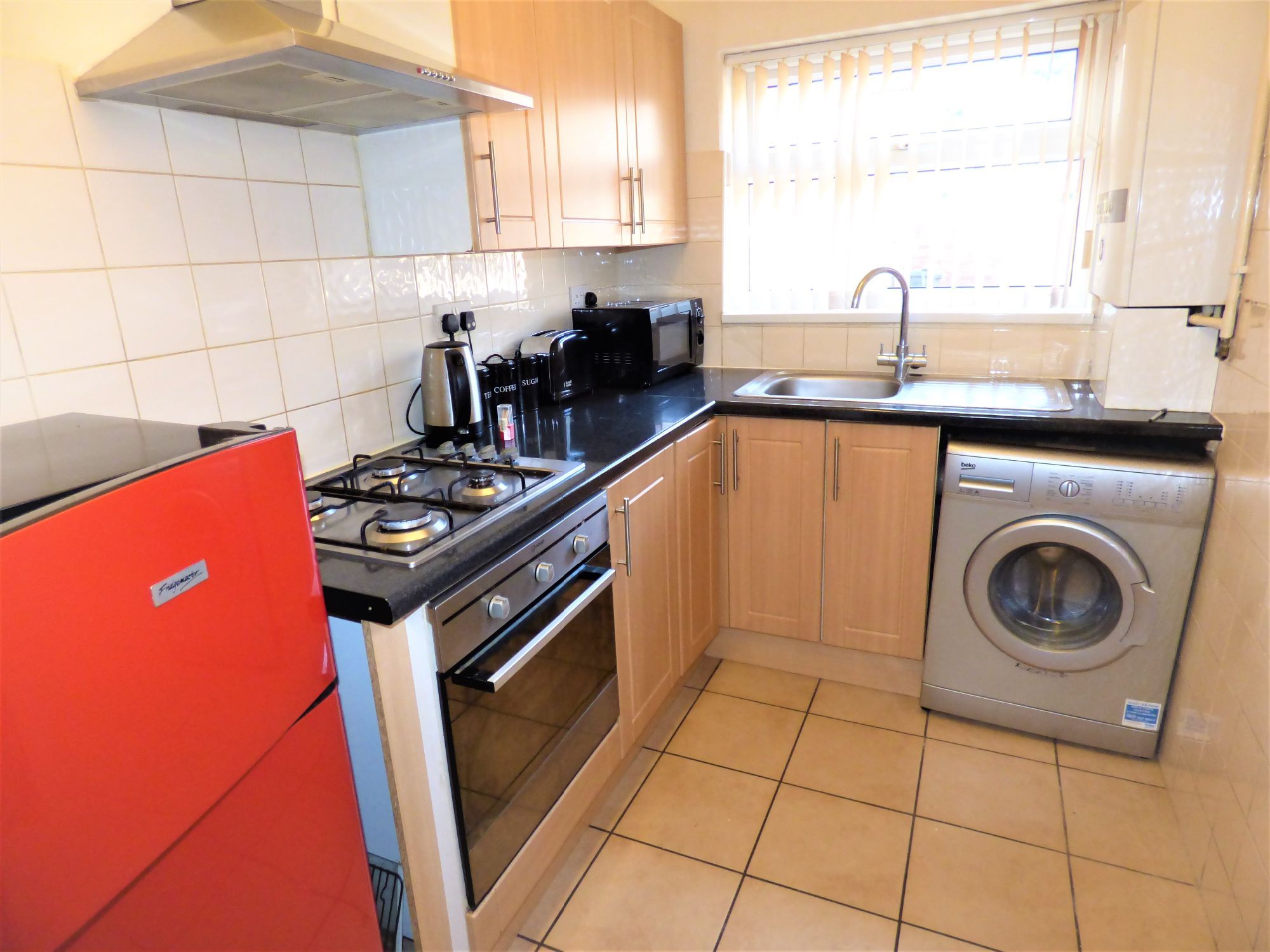 4 bed terraced house to rent in Elmfield Road, Hyde Park DN1 Zoopla