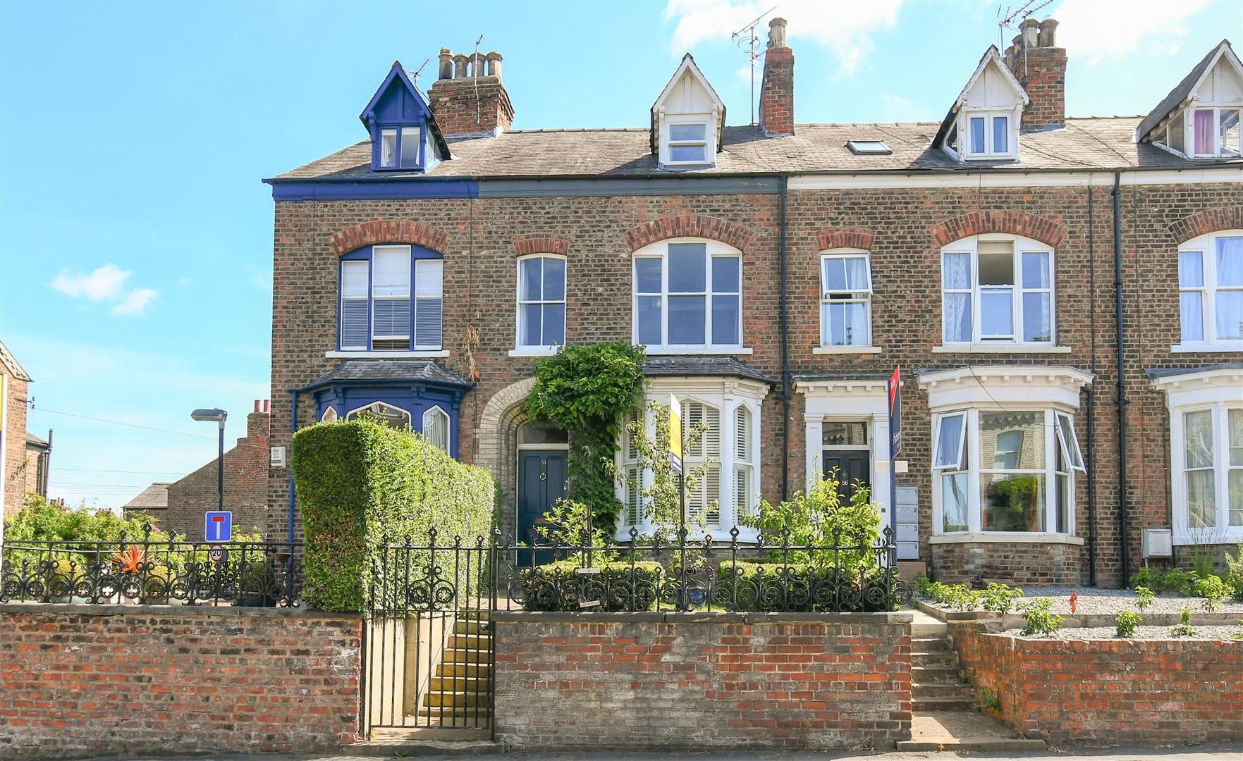 4 bed terraced house for sale in Road, York YO23 Zoopla