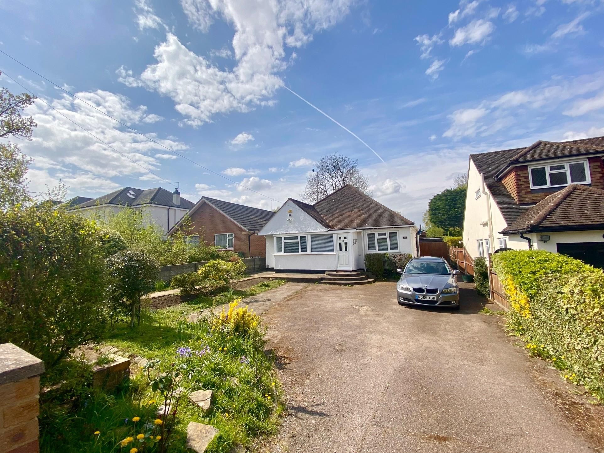 3 bed property to rent in Oakwood Road, Bricket Wood, St. Albans AL2