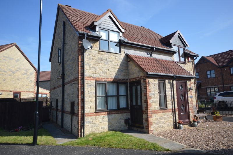 2 bed semidetached house for sale in Victoria Court, West Moor