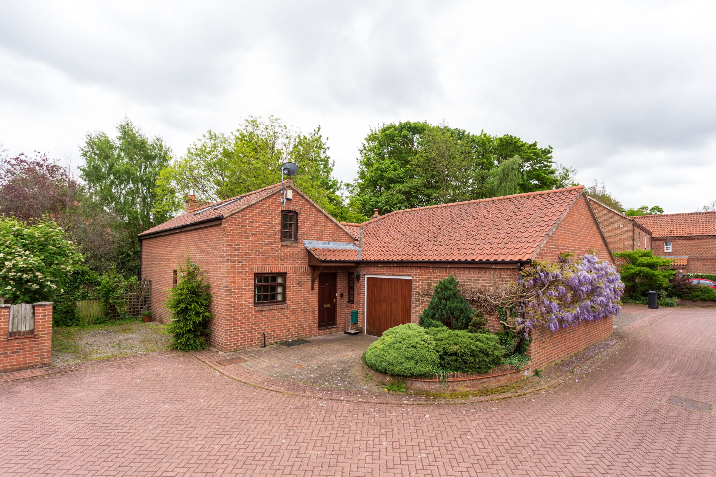 2 bed semidetached house for sale in Mowbray Garth, Boroughbridge