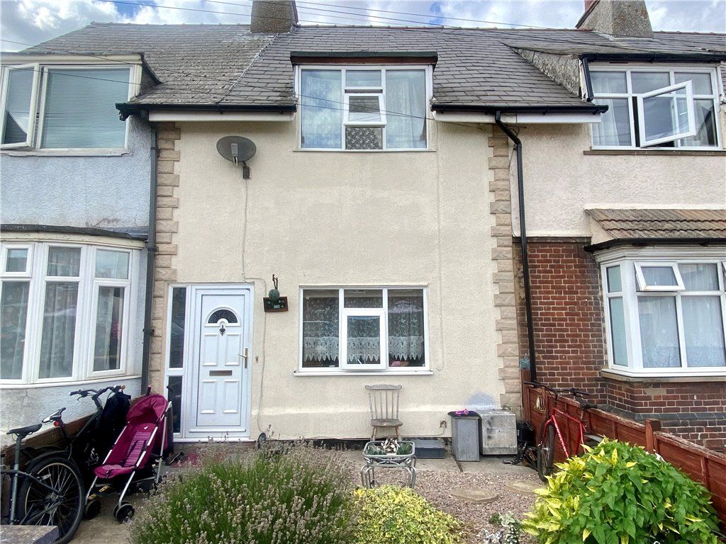 3 bed terraced house for sale in Bourne Road, Spalding, Lincolnshire