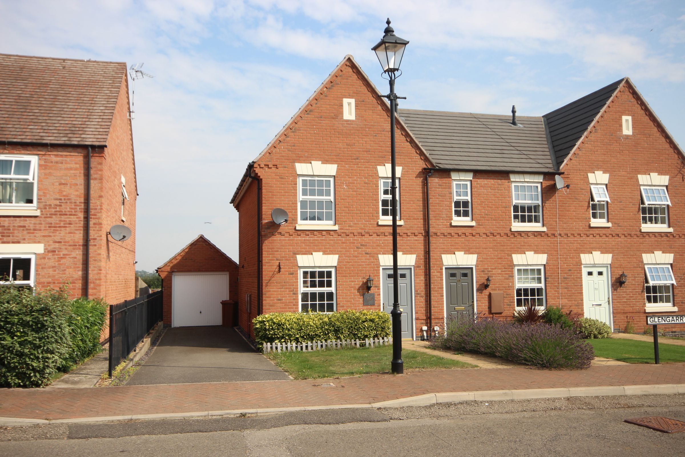 3 bed semidetached house to rent in Glengarry Way, Greylees, Sleaford