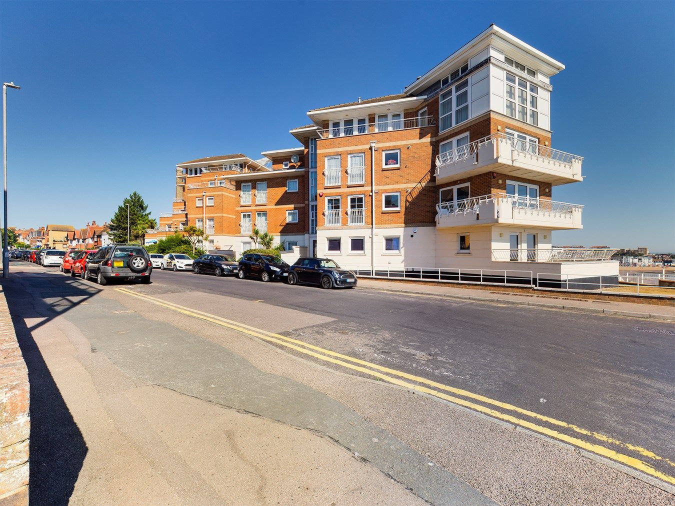 2 bed flat for sale in West Cliff Road, Broadstairs CT10 Zoopla