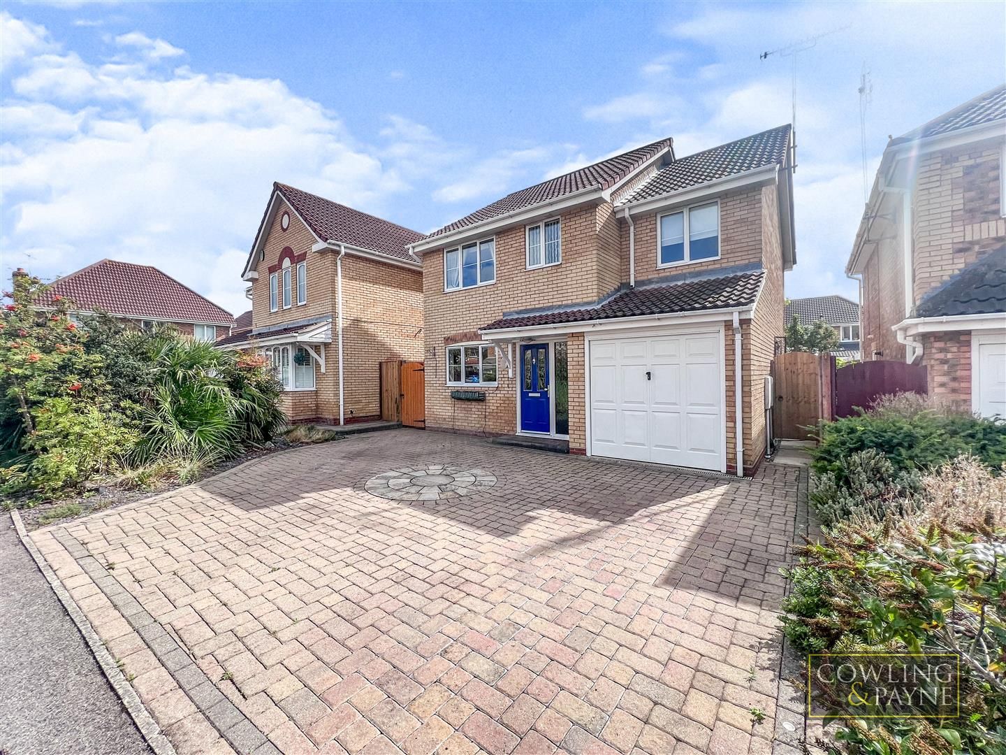 4 bed detached house for sale in Buchanan Gardens, Wickford SS12 Zoopla