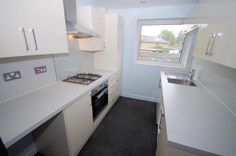 2 bed flat to rent in Chase Side, Enfield EN2 Zoopla