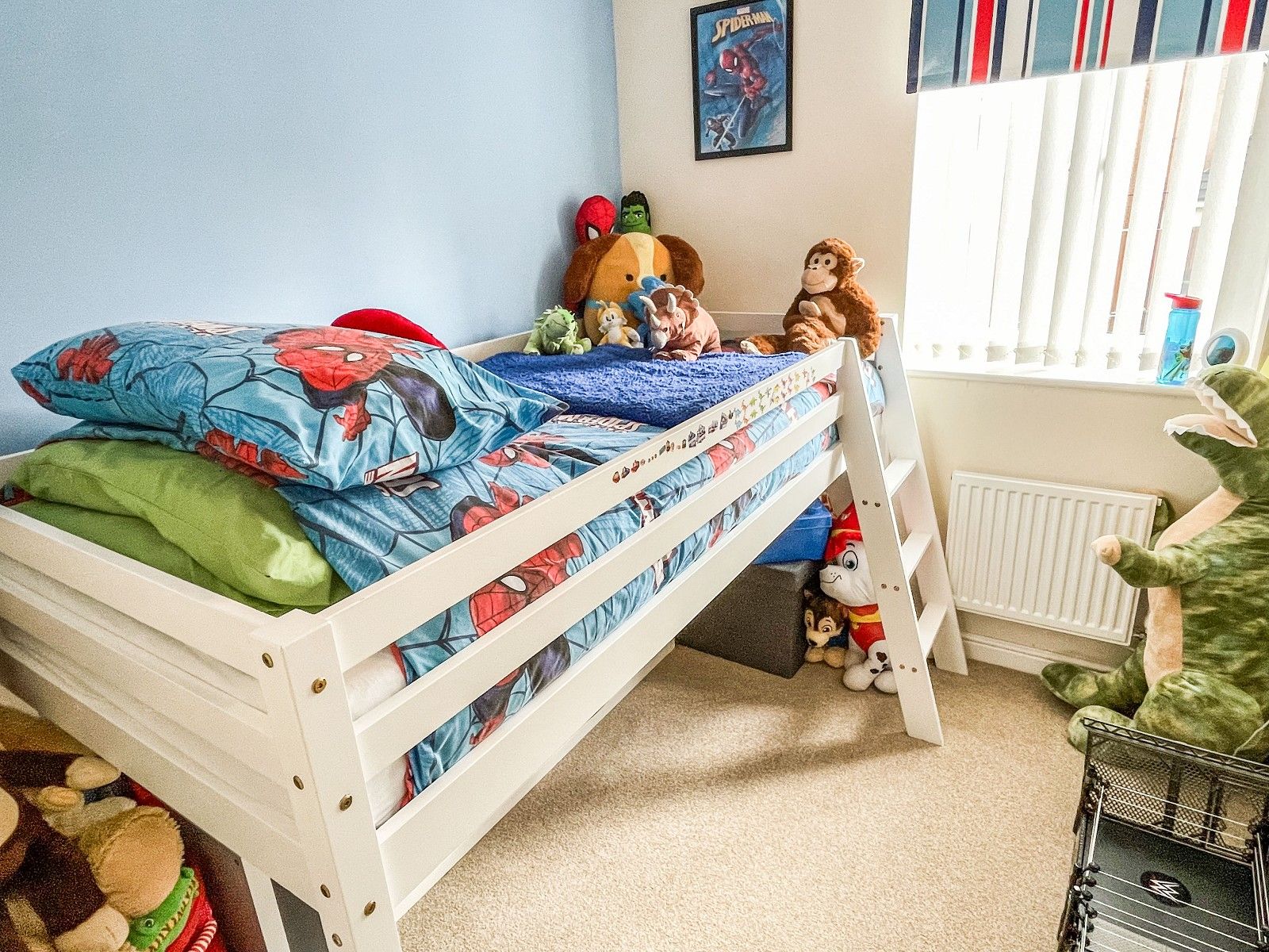 4 bed terraced house for sale in Cilgant Y Lein, Pyle, Bridgend. CF33