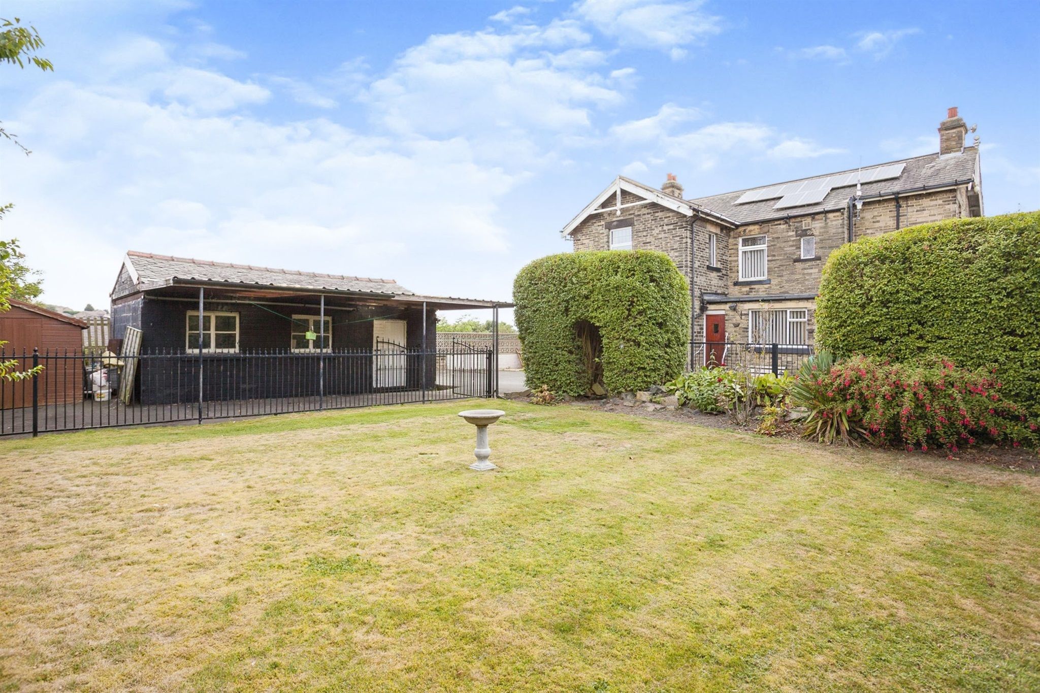 4 bed detached house for sale in White Lee Road WF17 Zoopla