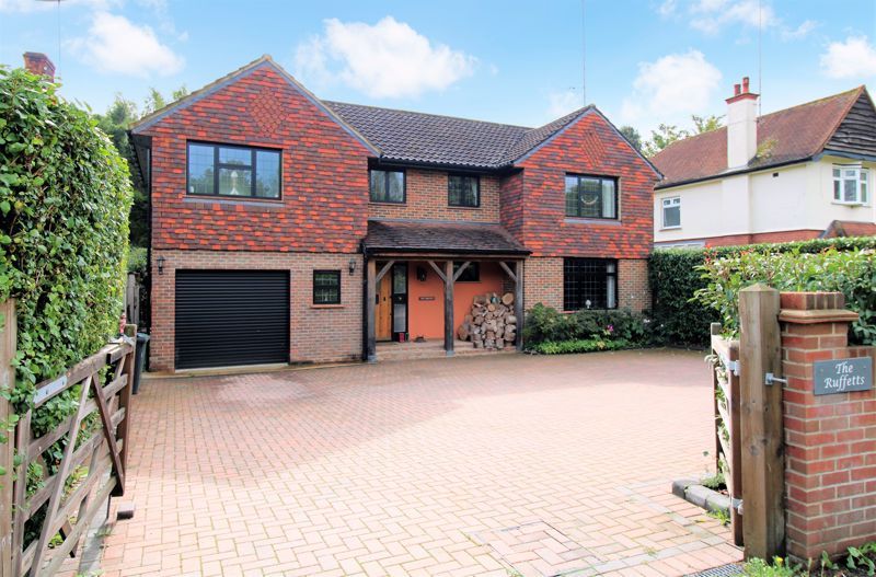 4 bed detached house for sale in Outwood Lane, Chipstead, Coulsdon CR5