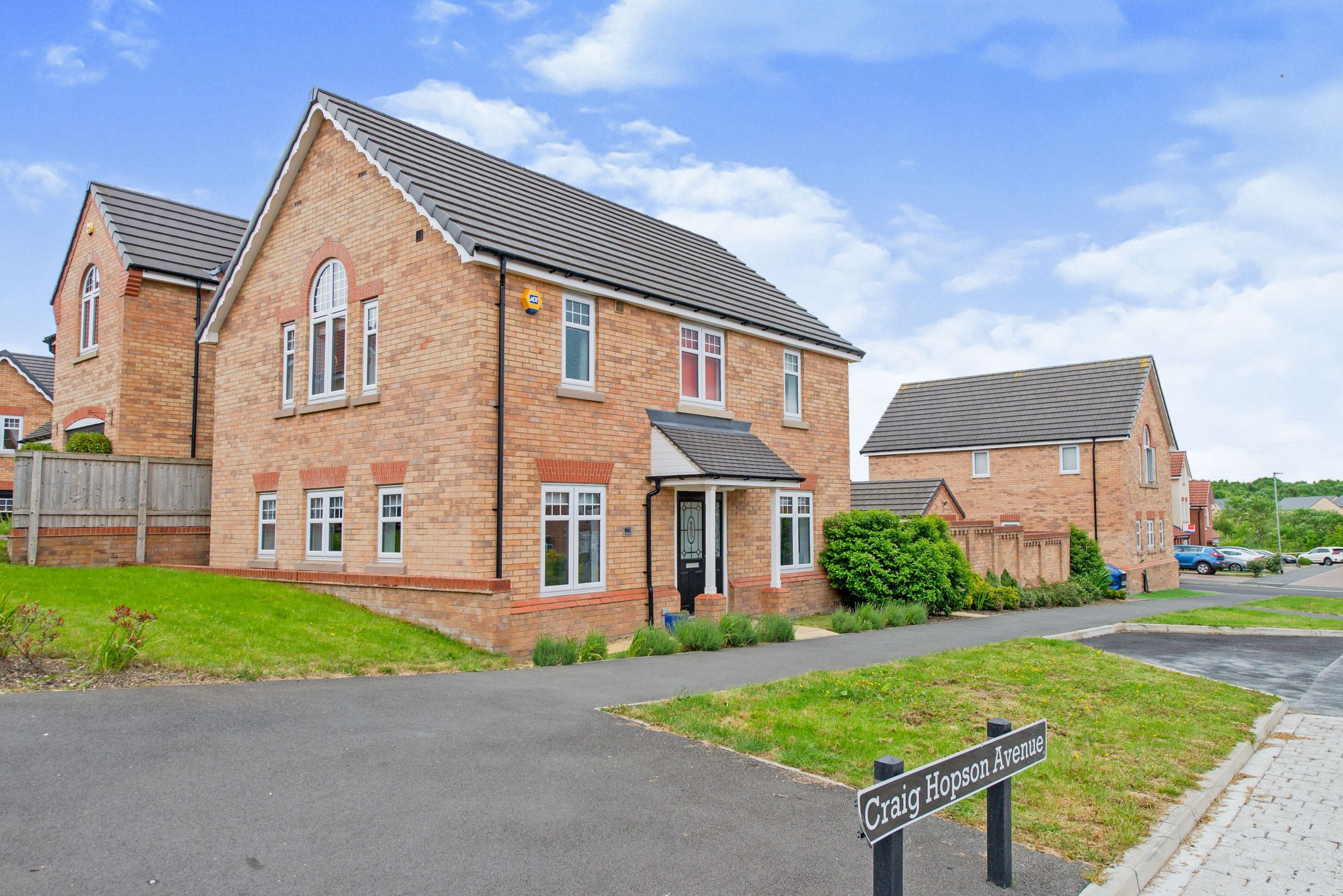 4 bed detached house for sale in Craig Hopson Avenue, Castleford, West