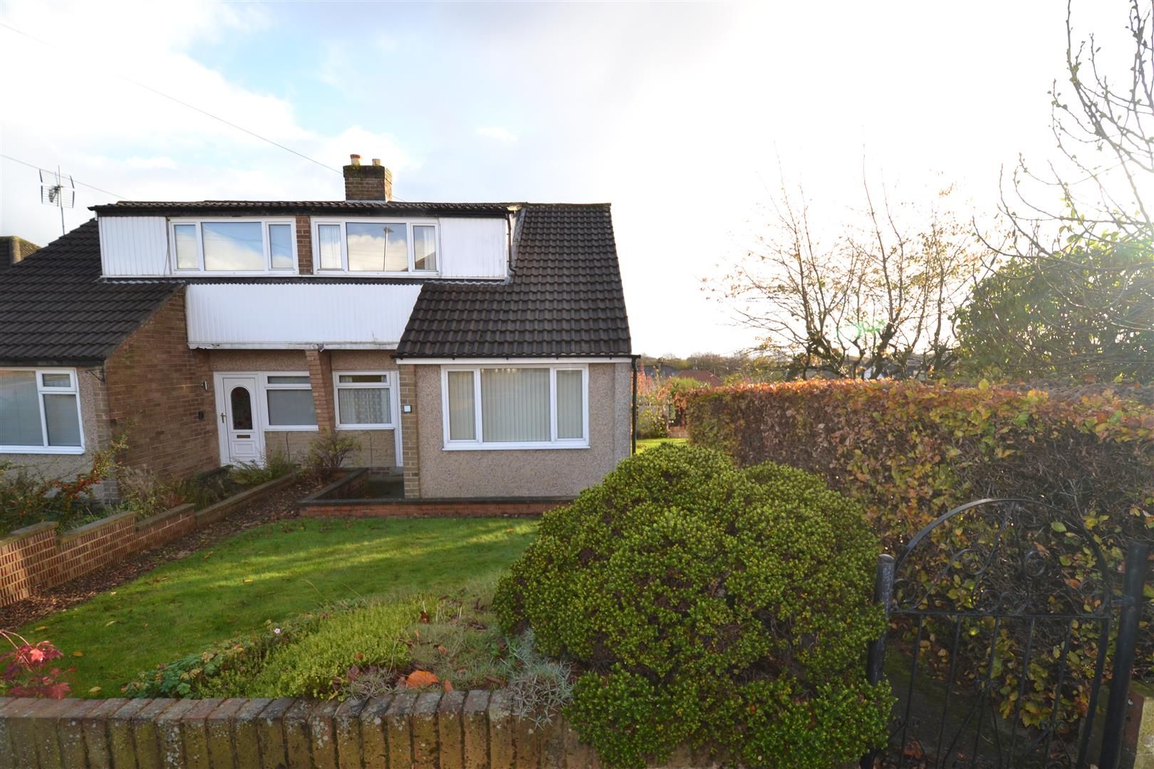 3 bed semidetached bungalow for sale in Glendale Drive, Wibsey