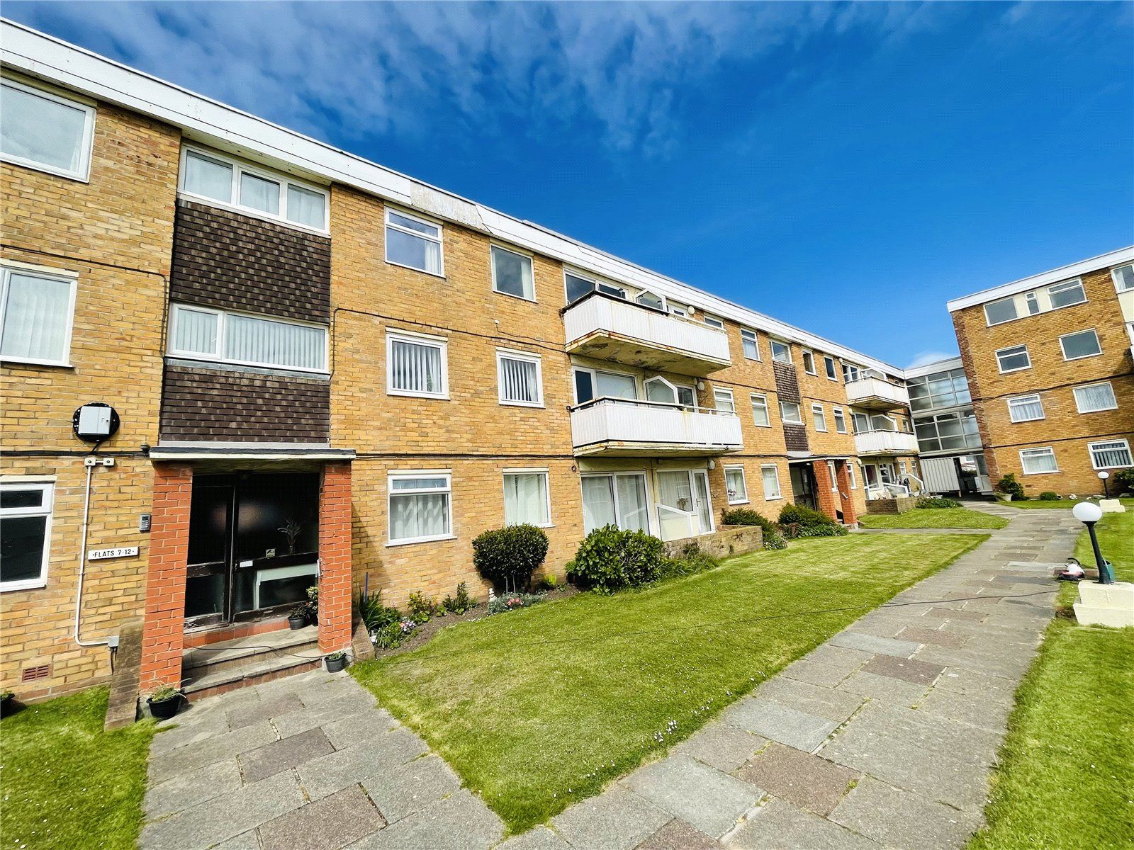 2 bed flat for sale in Pembroke Court, Queens Promenade, Blackpool, Lancashire FY2 Zoopla