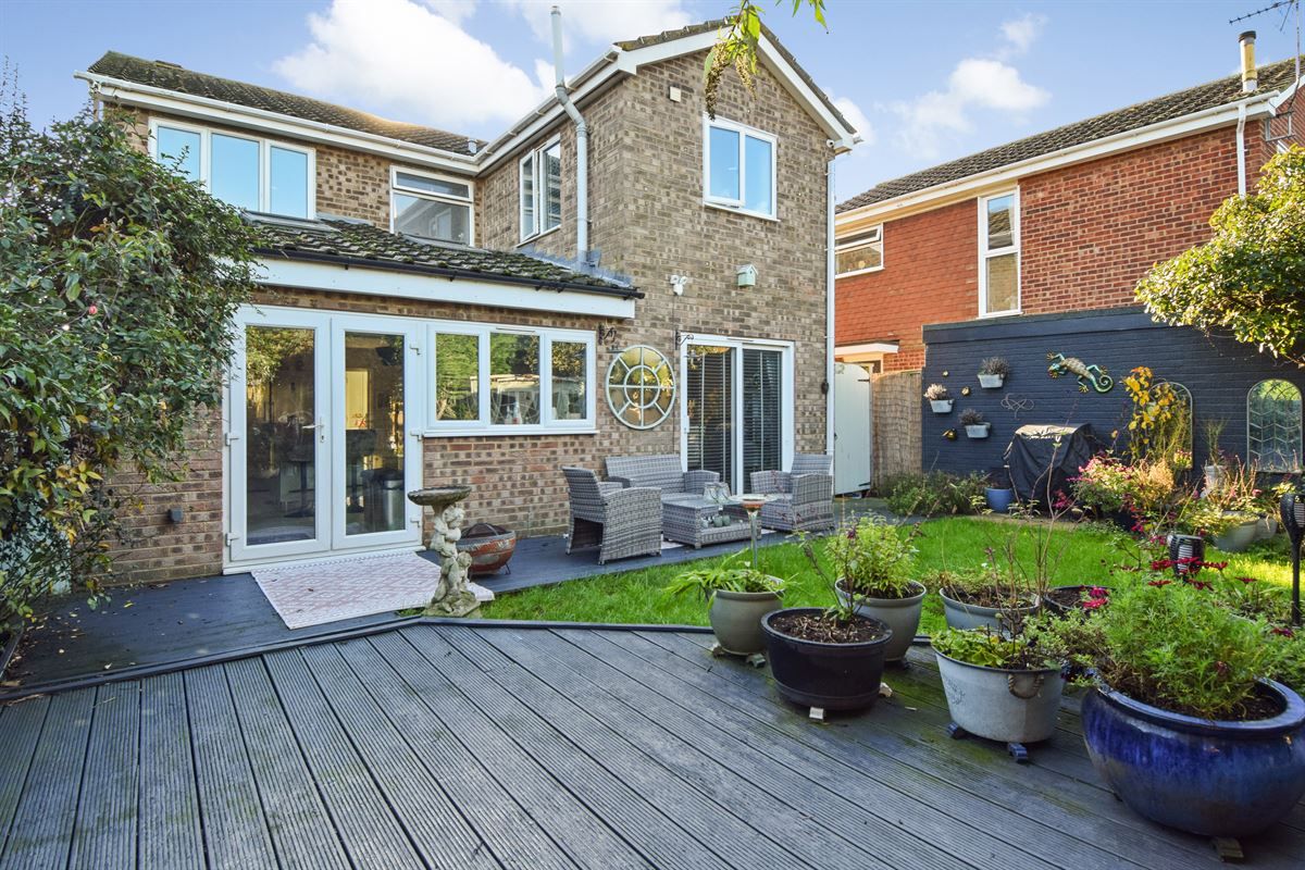 4 bed detached house for sale in Burton Fields, Herne Bay CT6 Zoopla