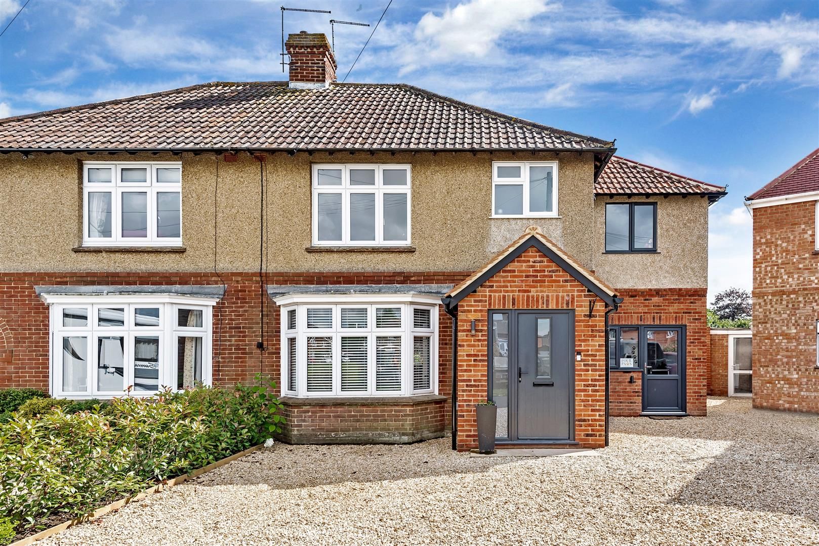 Eastleigh Close, Devizes SN10  