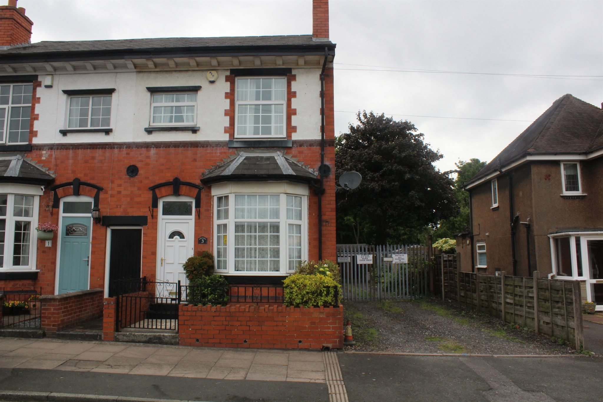 3 bed semidetached house for sale in Prospect Street, Ocker Hill