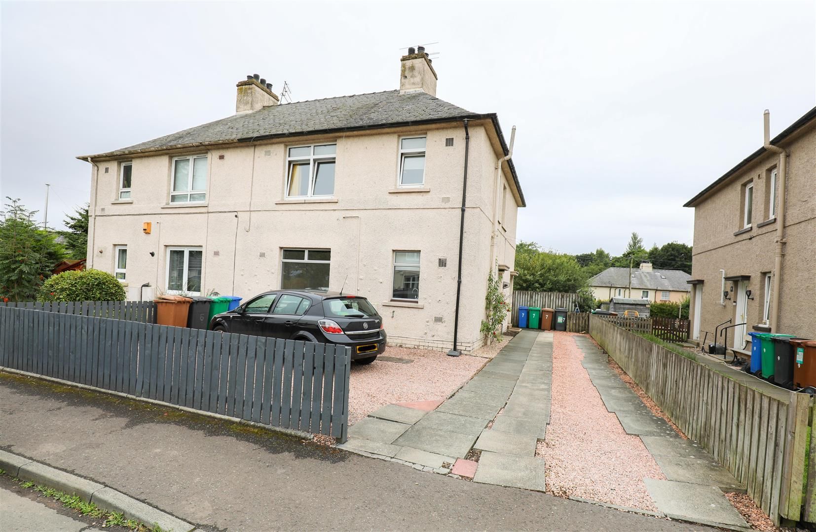 2 bed flat for sale in Croft Crescent, Markinch, Glenrothes KY7 Zoopla