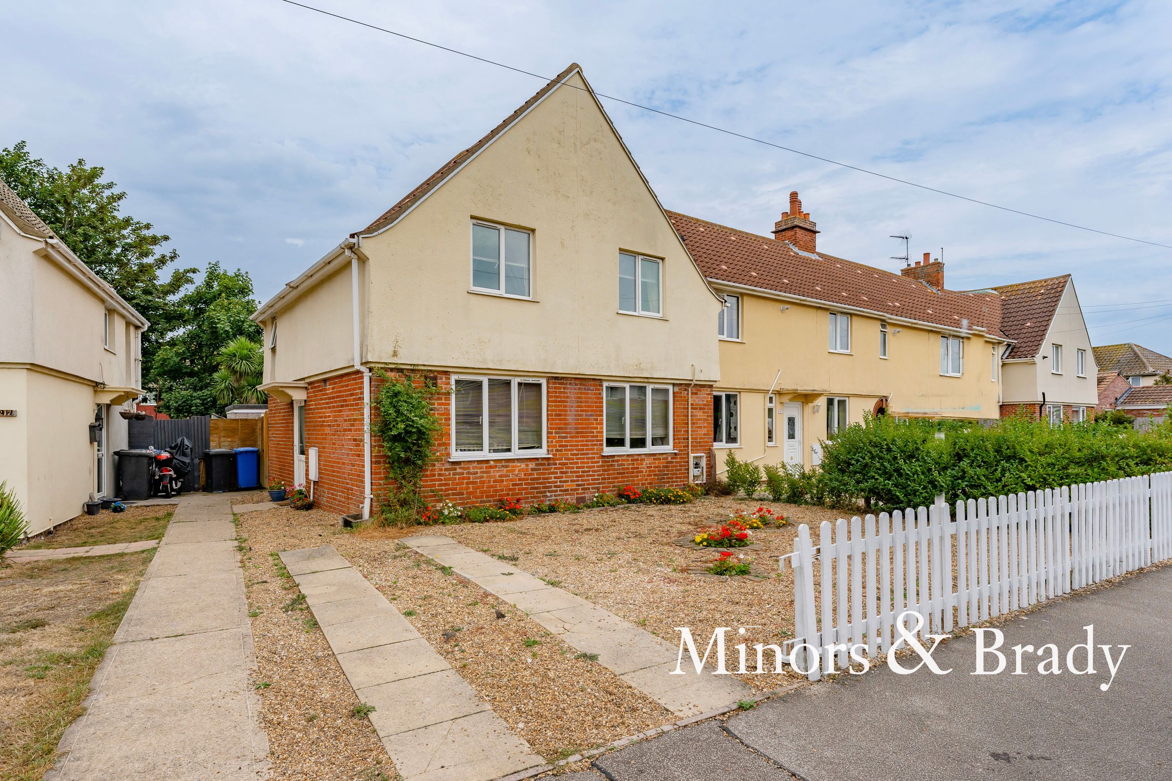 3 bed semidetached house for sale in Love Road, Lowestoft NR32 Zoopla