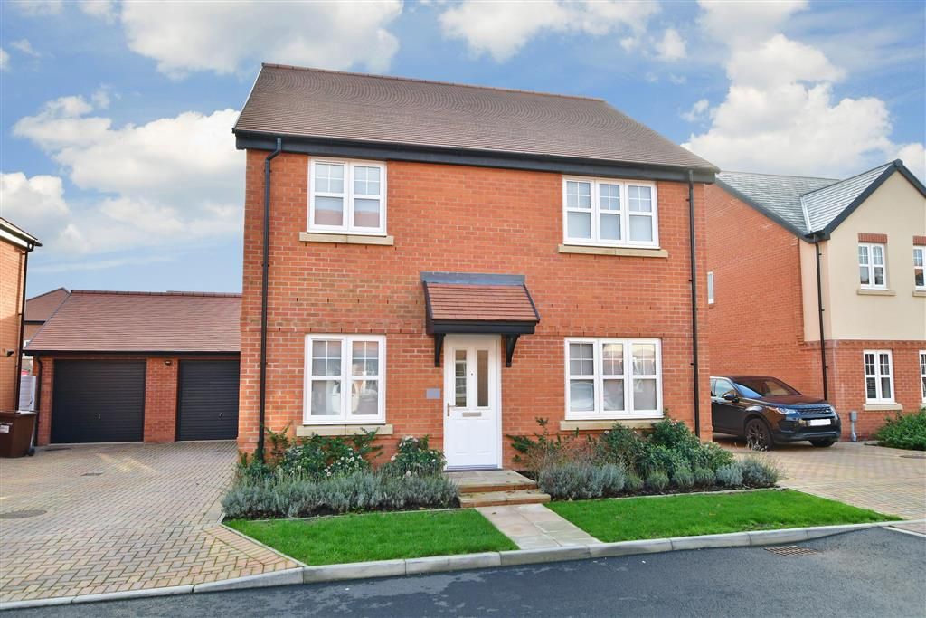 4 bed detached house for sale in Kidmere Way, Denmead, Waterlooville