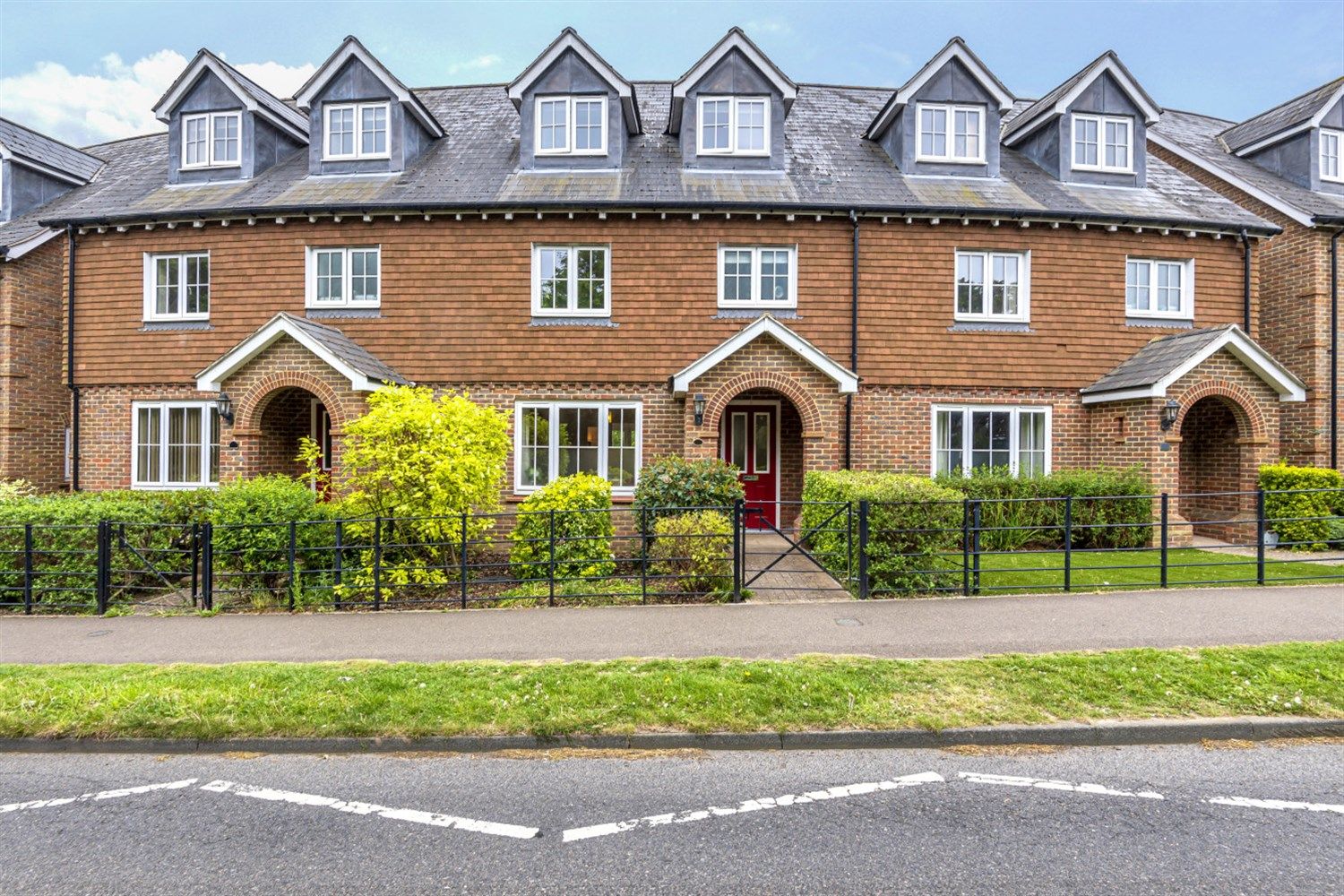 4 bed terraced house for sale in Blackbridge Lane, Horsham RH12 Zoopla