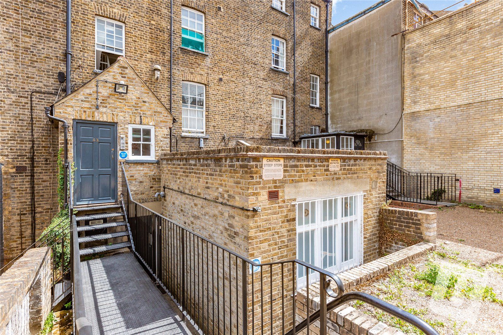 1 bed flat for sale in Harmer Street, Gravesend, Kent DA12 Zoopla