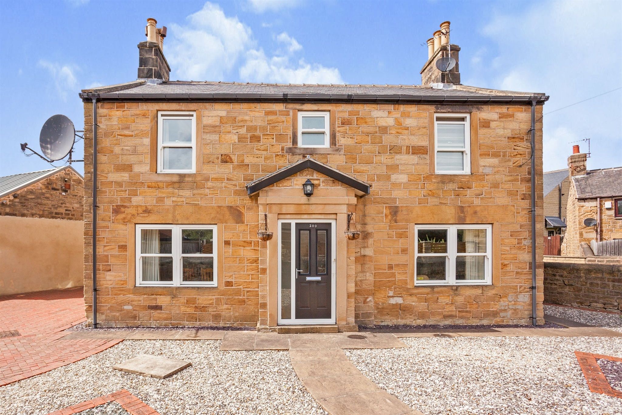 4 bed detached house for sale in High Street, Royston, Barnsley S71