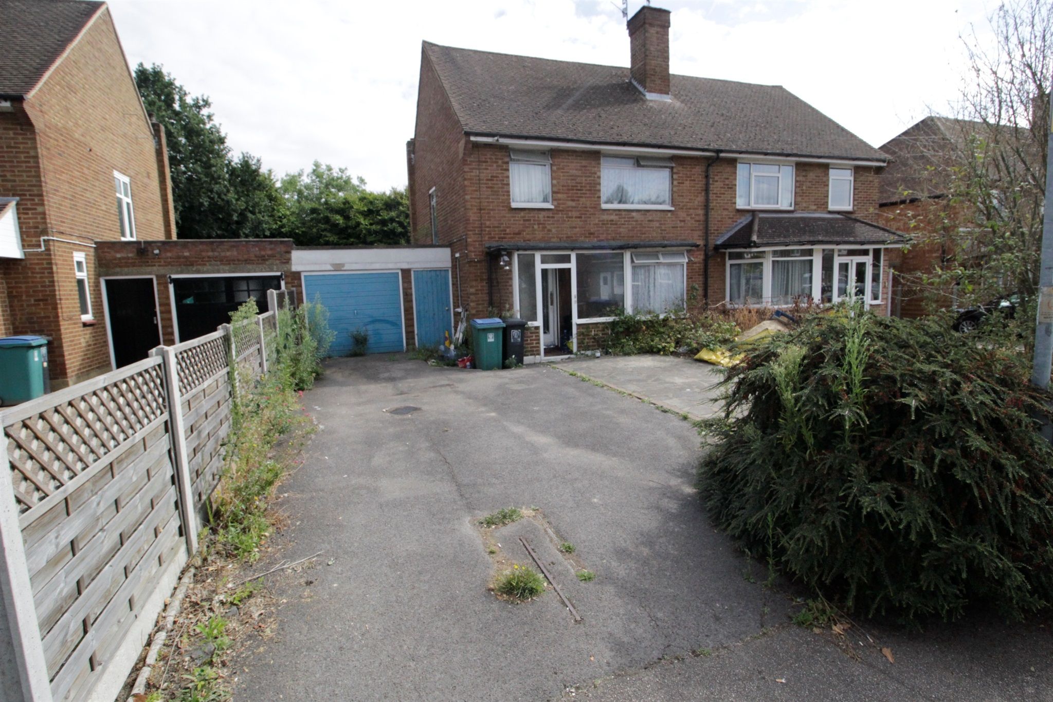 3 bed semidetached house for sale in Westlea Avenue, Watford WD25 Zoopla