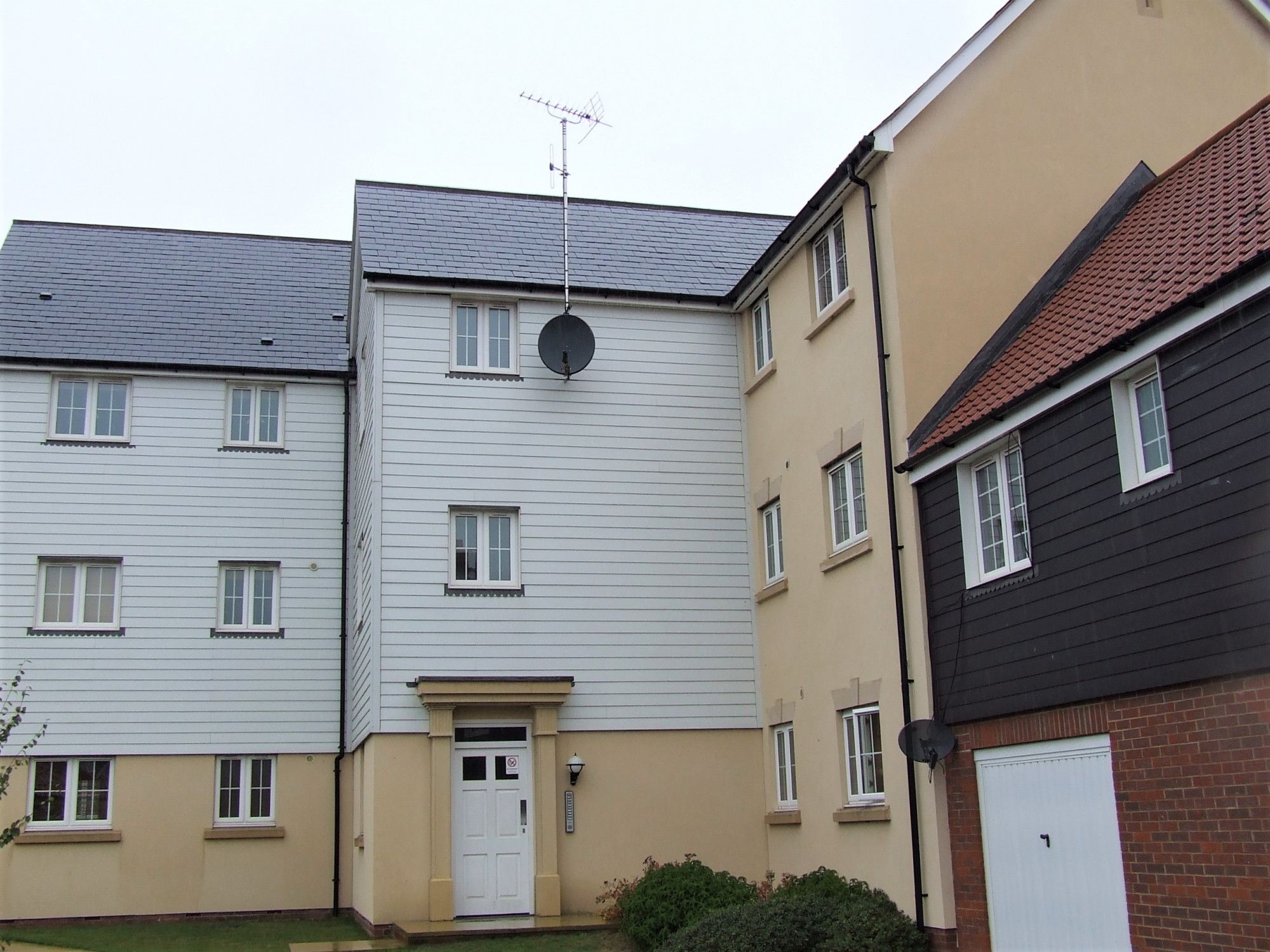 2 bed flat to rent in Saines Road, Little Dunmow, Essex CM6 Zoopla