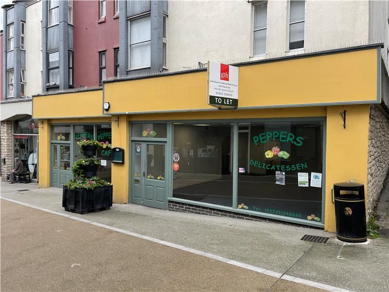 Retail premises to let in 24 Town Street, Shepton Mallet, Somerset BA4