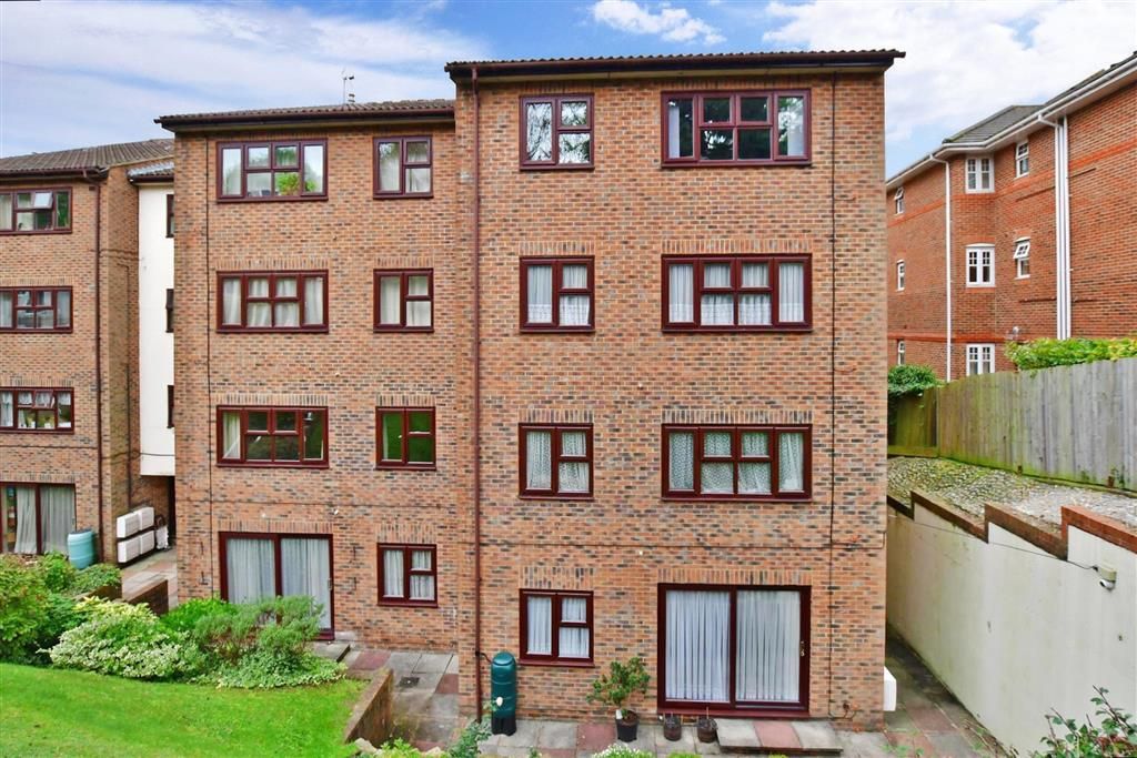 1 bed flat for sale in Croydon Road, Caterham, Surrey CR3 Zoopla