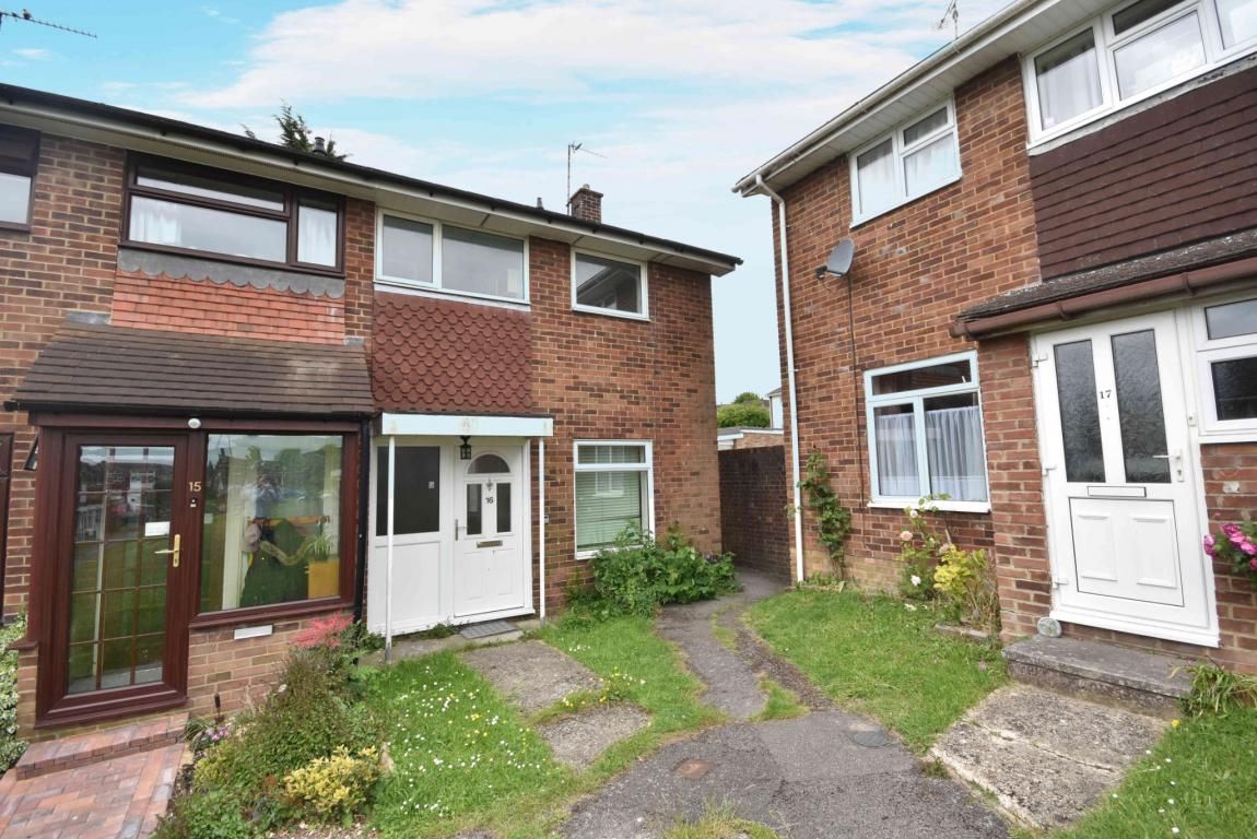 2 bed semidetached house for sale in Kings Furlong, Basingstoke RG21