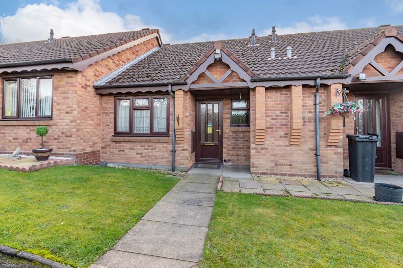 1 bed terraced bungalow for sale in Westland Gardens, Amblecote