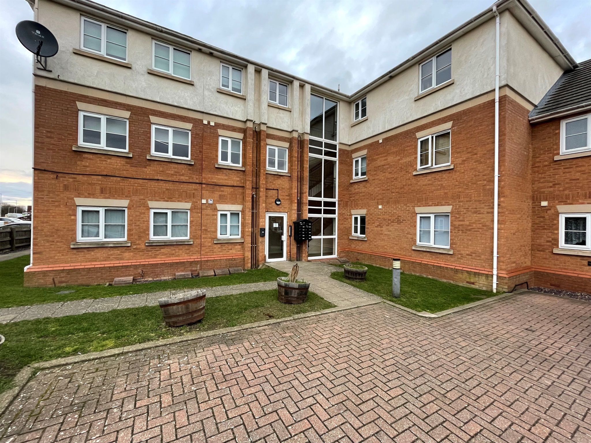 2 bed flat for sale in Peveril Road, Peterborough PE1 Zoopla