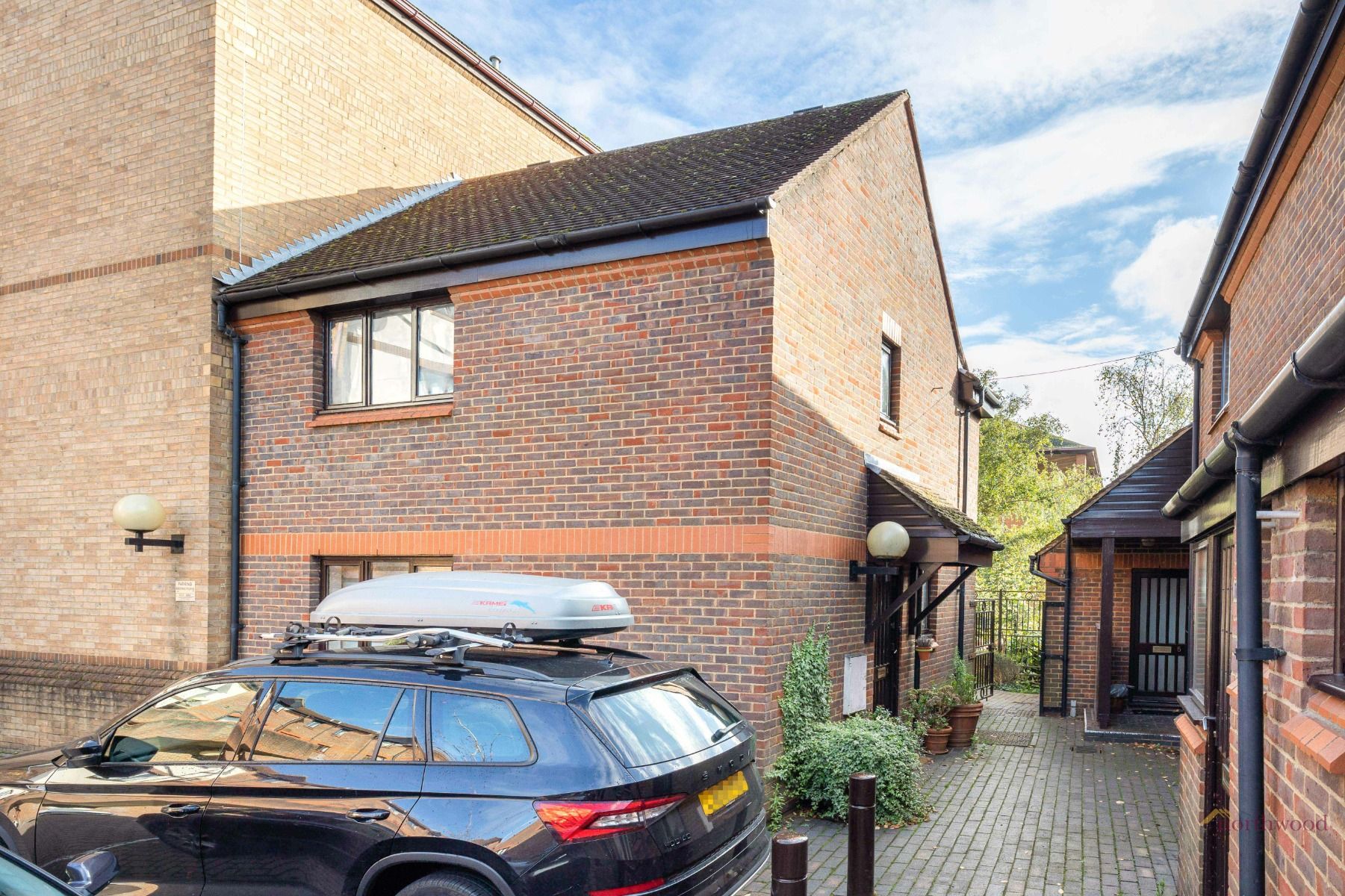 2 bed semidetached house for sale in Westbourne Mews, St Albans AL1