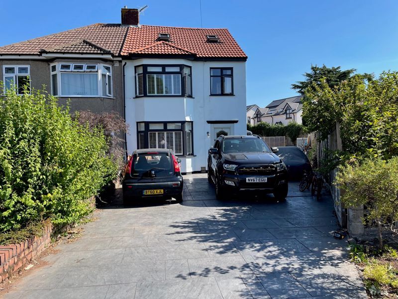 5 bed semidetached house for sale in Vicars Close, Fishponds, Bristol