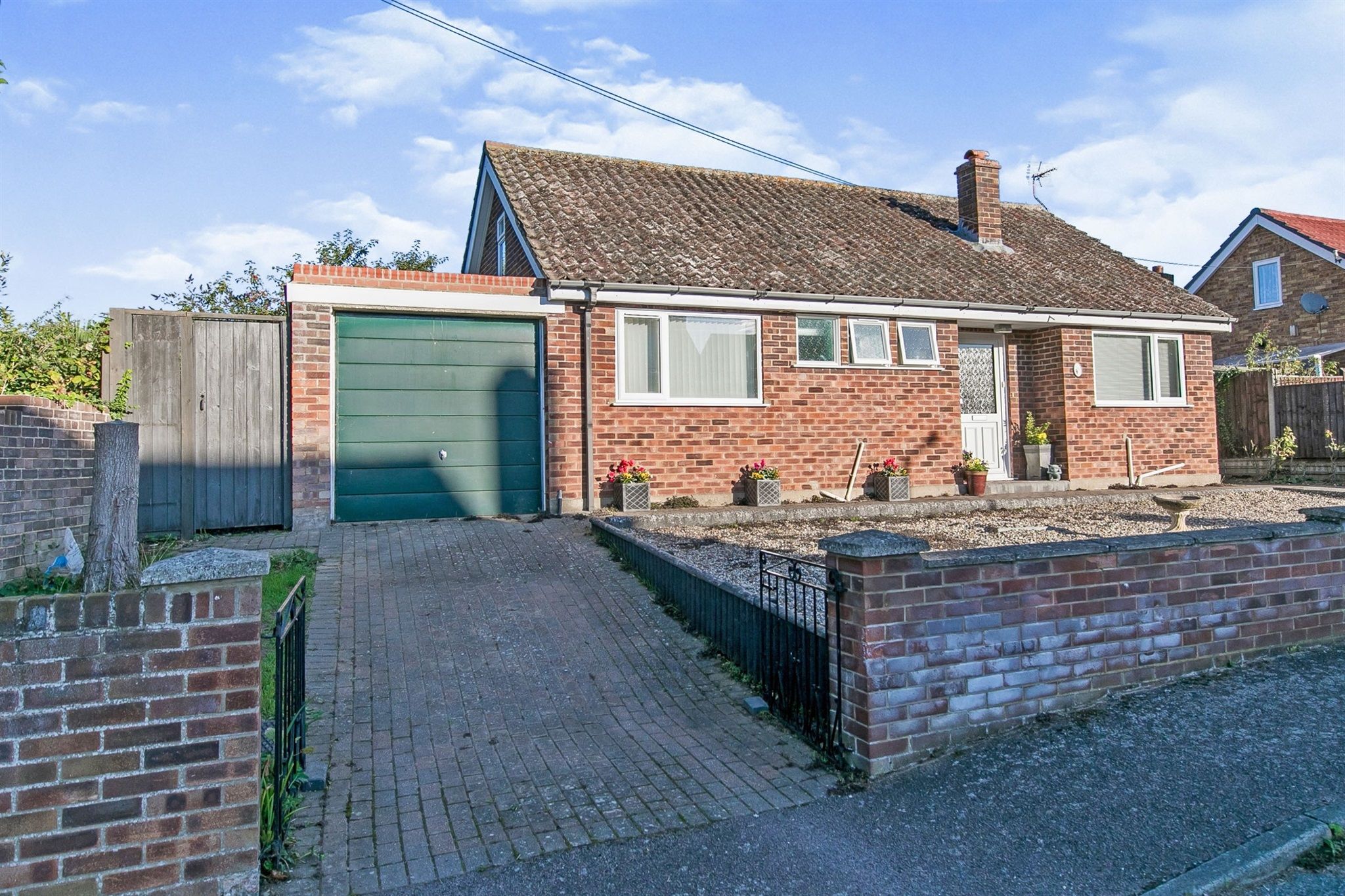 3 bed detached bungalow for sale in Colneys Close, Sudbury CO10 Zoopla