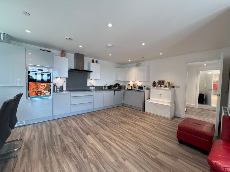 3 bed flat for sale in Burnt Oak Broadway, Burnt Oak, Edgware HA8 Zoopla