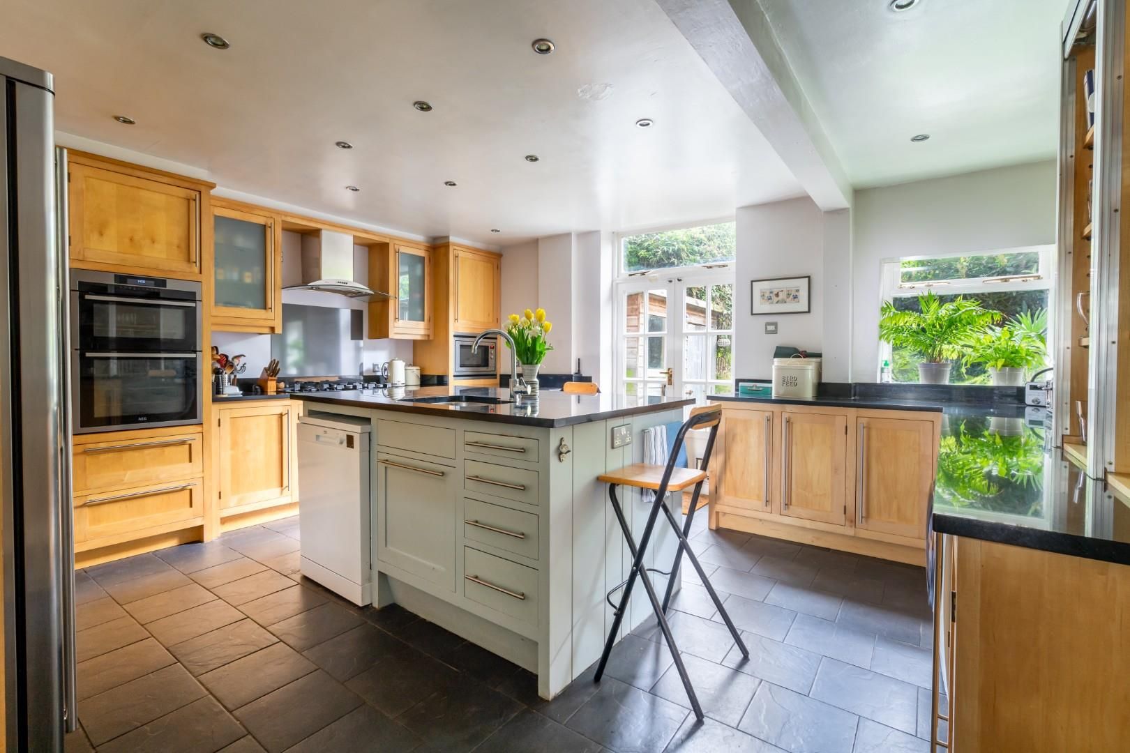 6 bed town house for sale in Holgate Road, York YO24 Zoopla