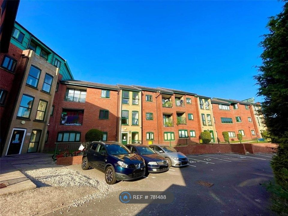 3 bed flat to rent in Birch Lane, Manchester M13 Zoopla