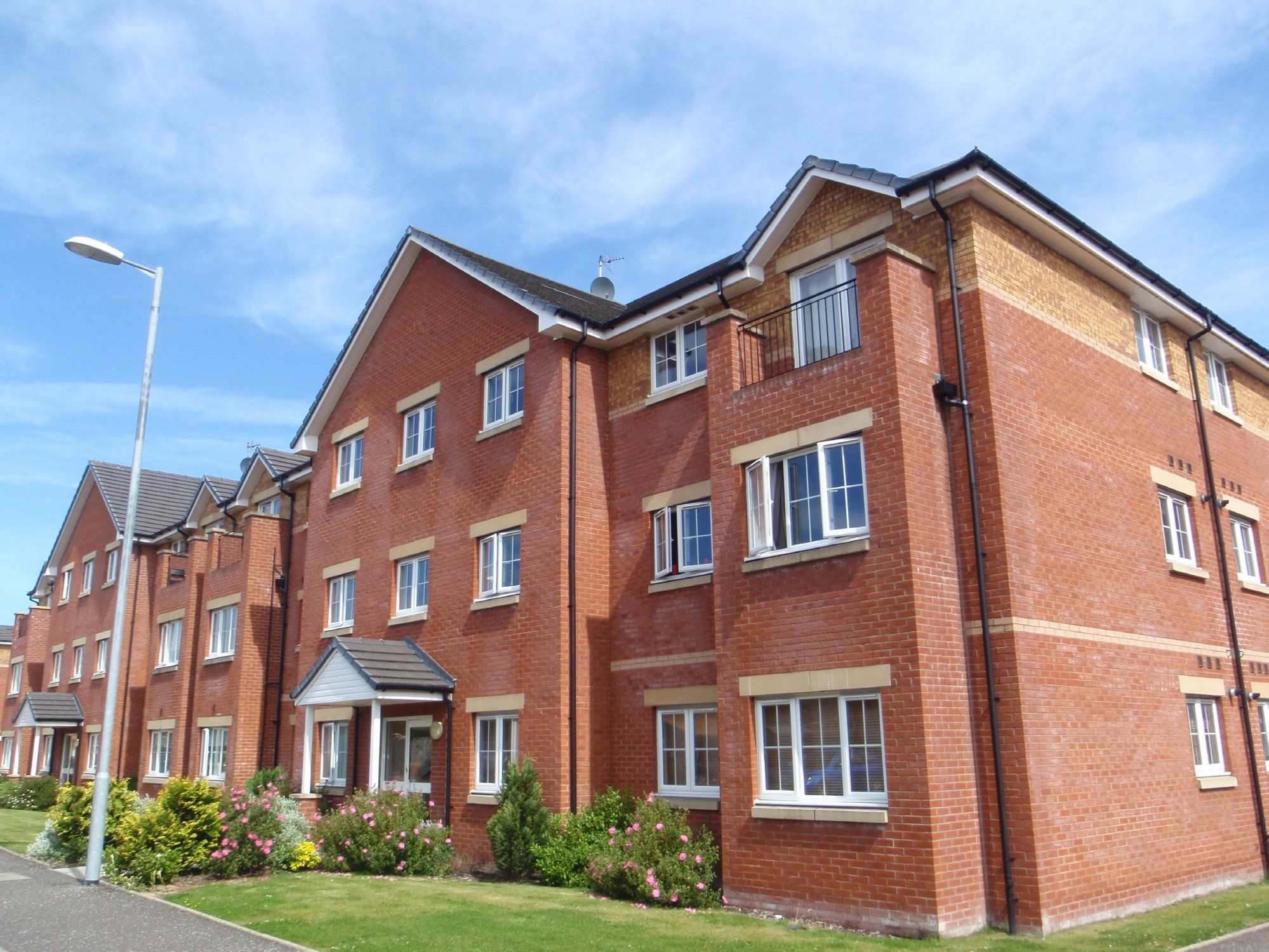 2 bed flat for sale in Porterfield Road, Renfrew PA4 Zoopla