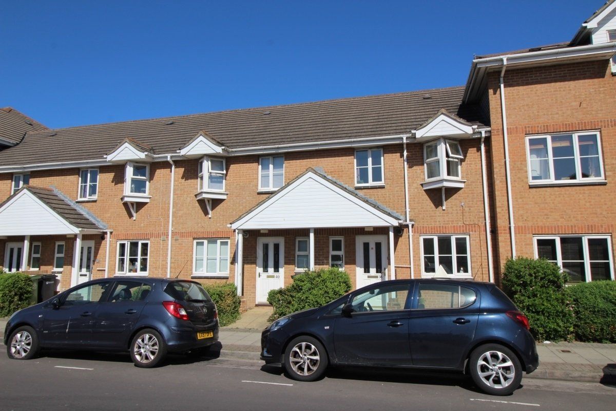 4 bed terraced house to rent in Claremont Road, Portsmouth, Hampshire