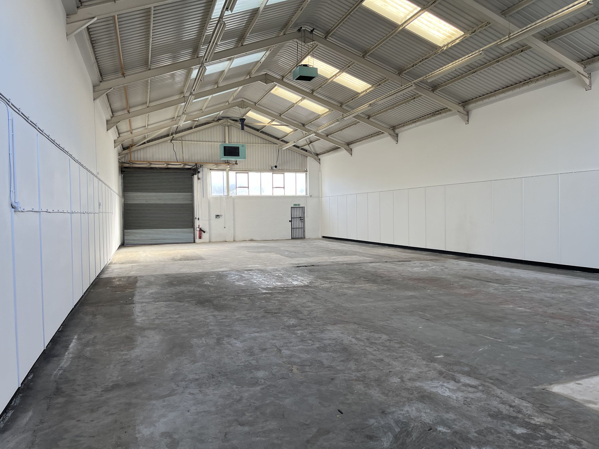 Industrial to let in Unit 6 Kingshold, Kingsditch Trading Estate
