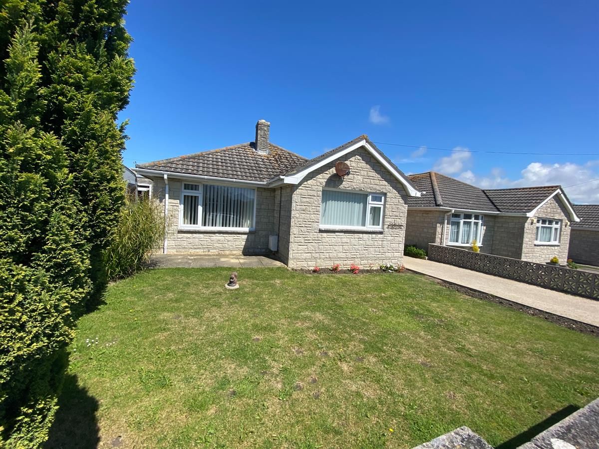 3 bed detached bungalow for sale in Spiller Road, Chickerell, Weymouth