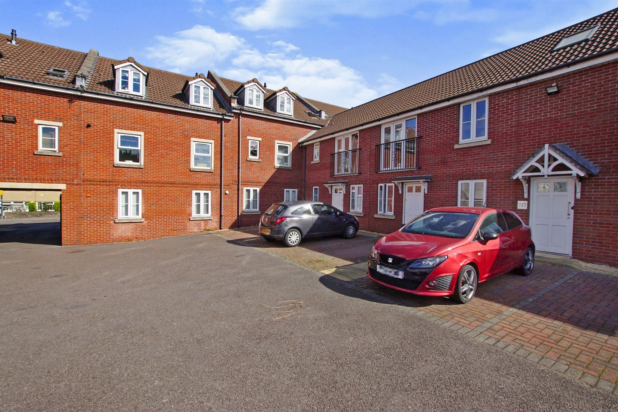 2-bed-flat-for-sale-in-downend-road-kingswood-bristol-bs15-zoopla