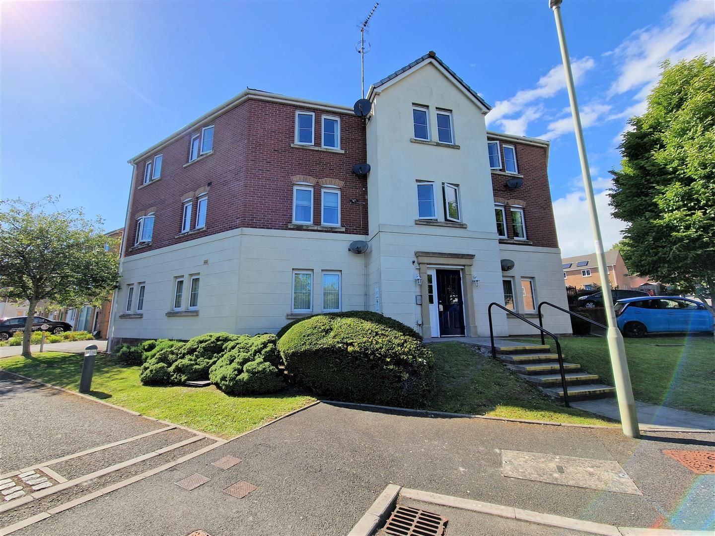 2 bed flat to rent in Longacres, Brackla, Bridgend CF31 Zoopla