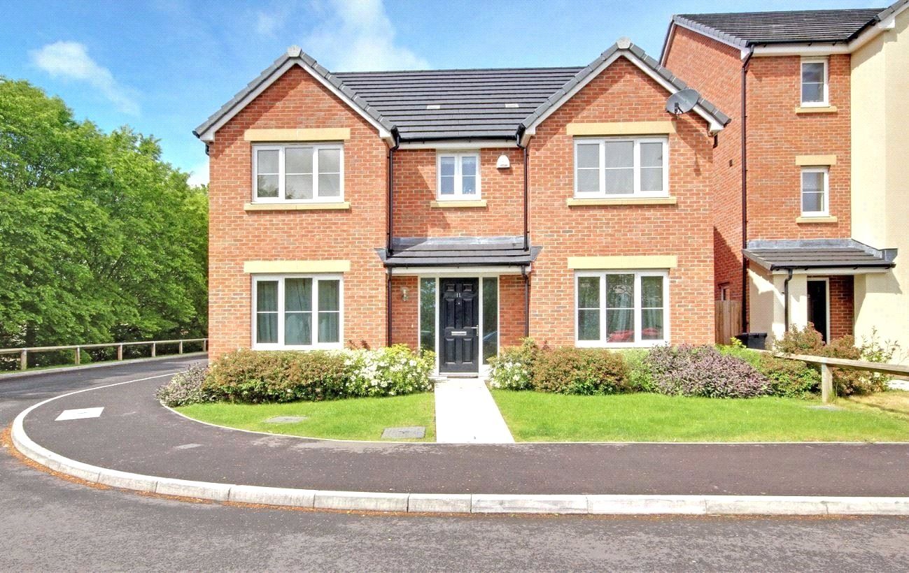 4 bed detached house for sale in Calliope Crescent, Upper Stratton, Swindon, Wiltshire SN2 Zoopla