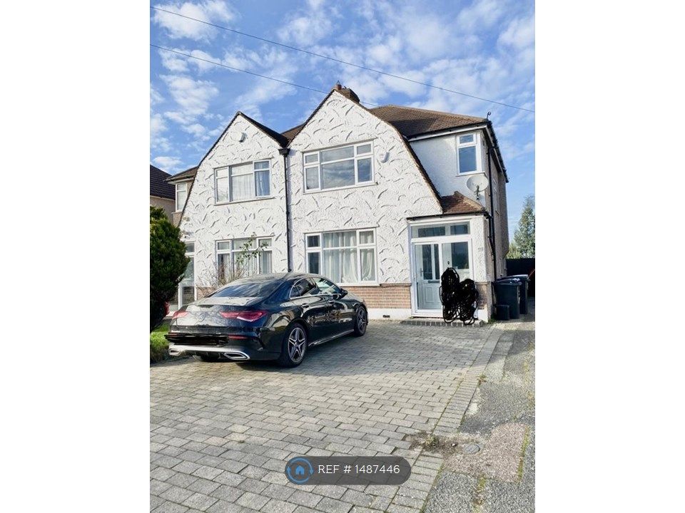Room to rent in Fairford Avenue, Croydon CR0 Zoopla