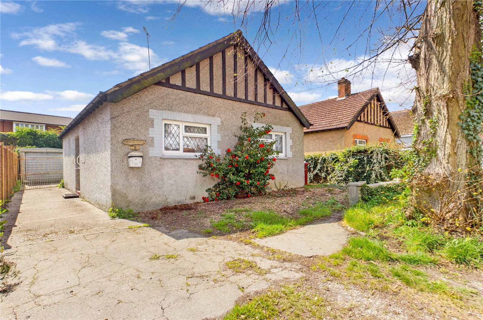 2 bed bungalow for sale in Park Crescent, Reading RG30 Zoopla