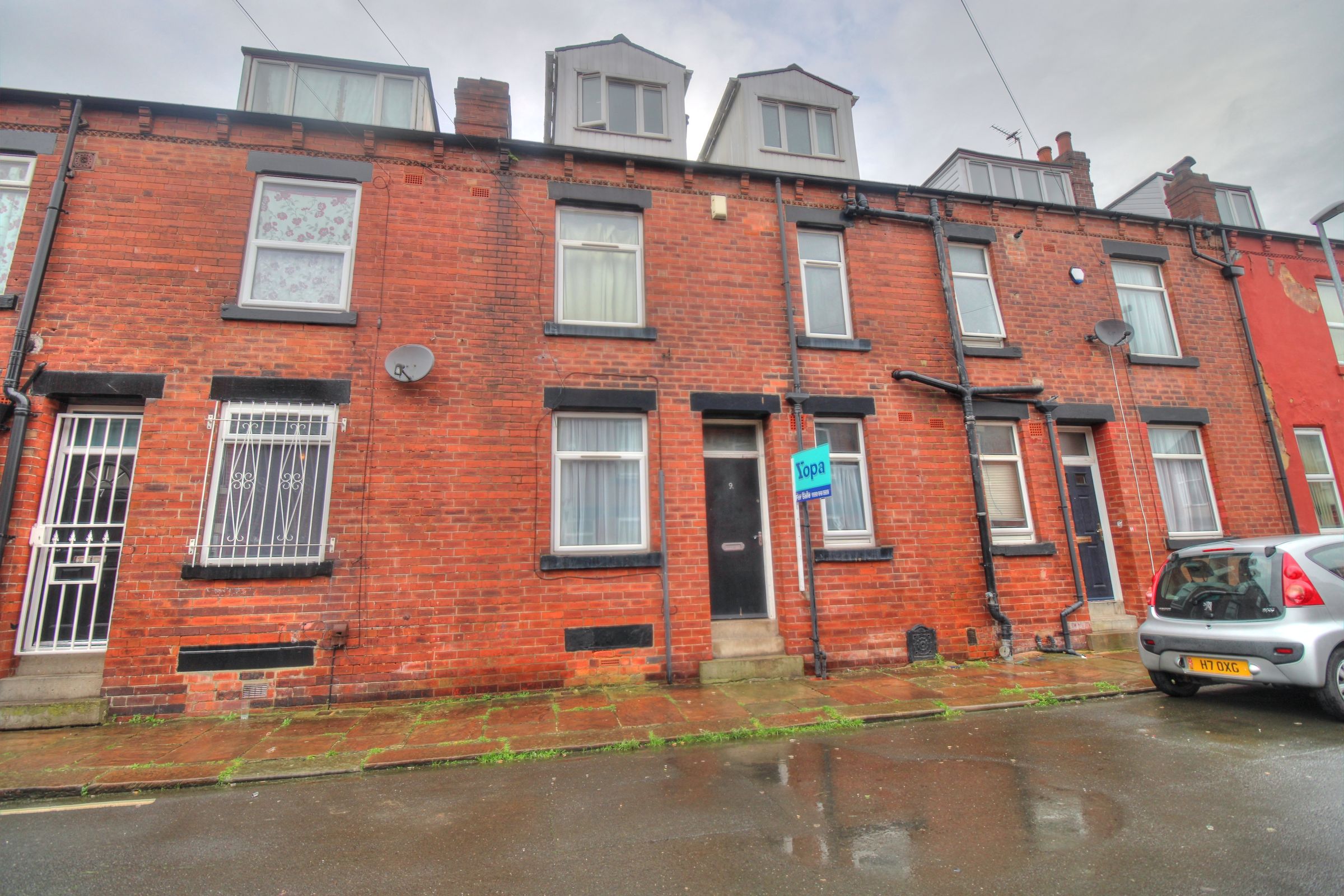 East Park Place, Leeds LS9  