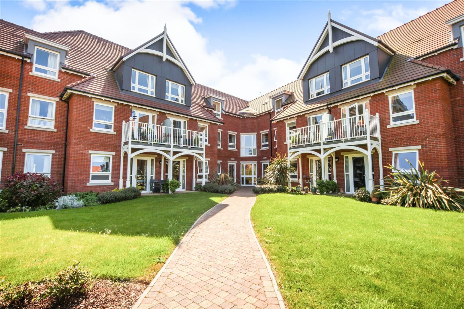 1 bed flat for sale in Horton Mill, Court, Hanbury Road, Droitwich WR9